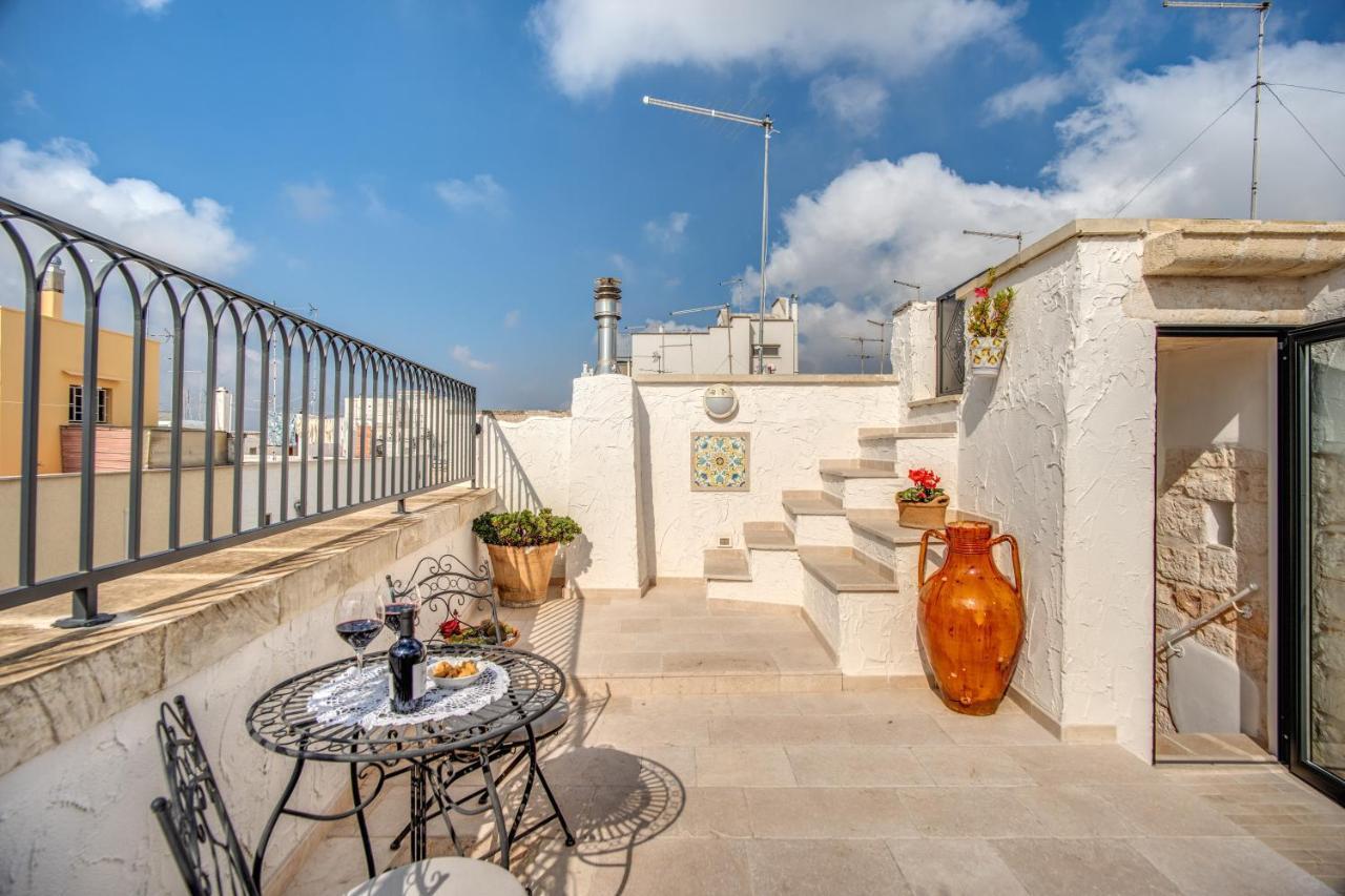 Palazzo Stunis - Dimora Di Charme Bed & Breakfast Ostuni Eksteriør bilde