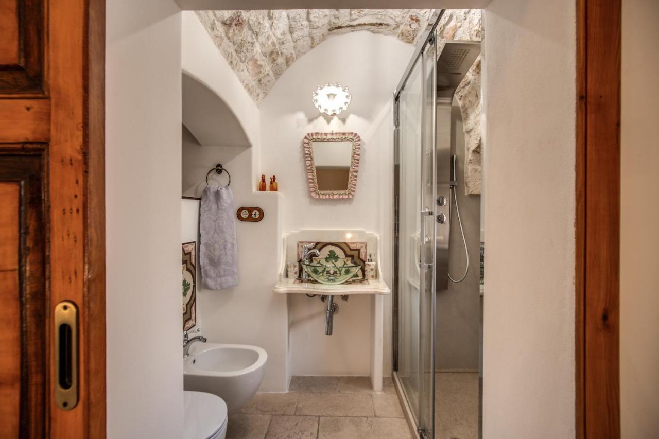 Palazzo Stunis - Dimora Di Charme Bed & Breakfast Ostuni Eksteriør bilde