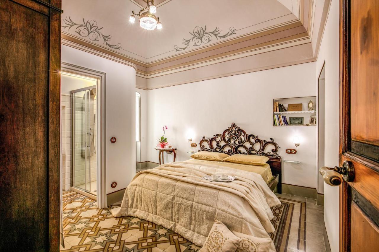 Palazzo Stunis - Dimora Di Charme Bed & Breakfast Ostuni Eksteriør bilde
